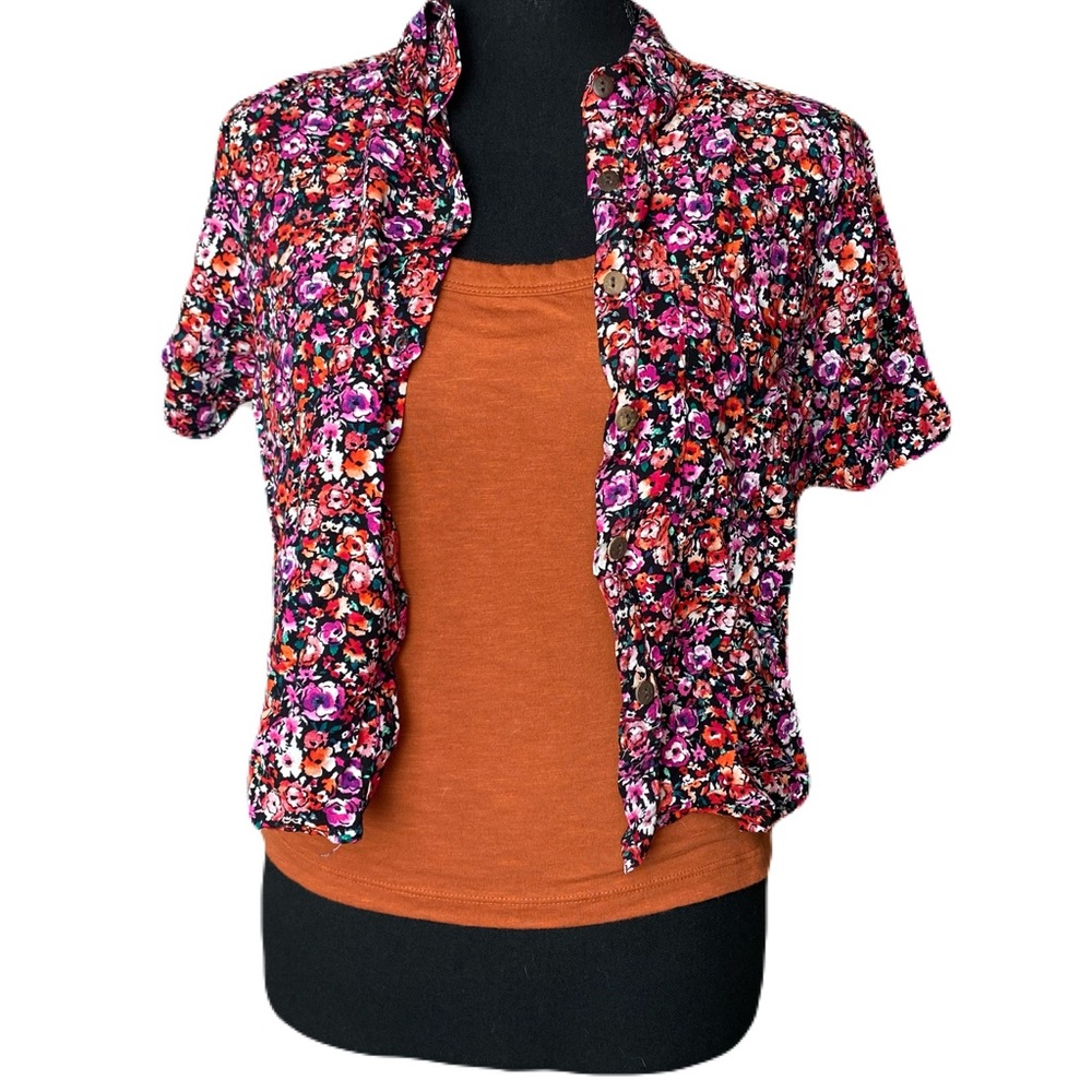 Love Notes & Wild Fable Floral Button Up Tee w/ Rust Colored Tank Women’s Medium